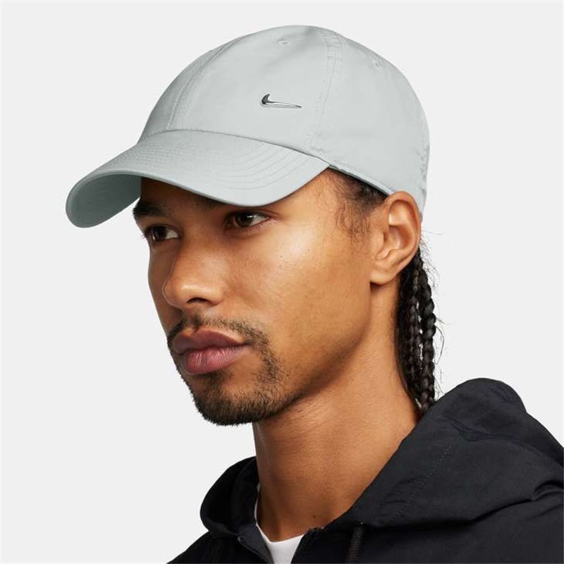 CAPPELLINO CON SWOOSH IN METALLO FB5372-077