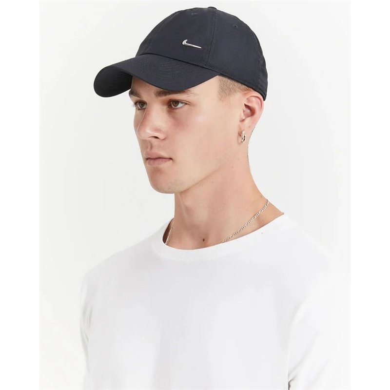 CAPPELLINO CON SWOOSH IN METALLO FB5372-010