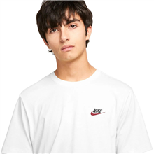 T-SHIRT NIKE SPORTSWEAR CLUB AR4997-100